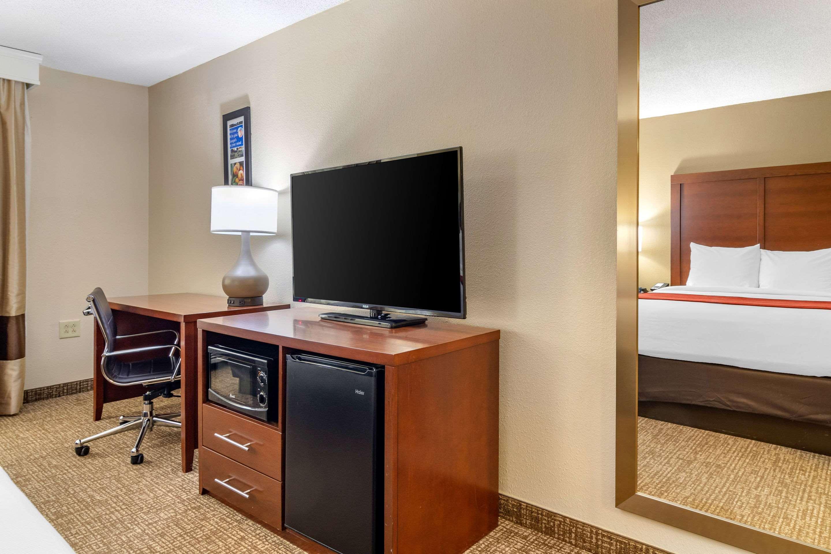 Comfort Inn & Suites Macon North I-75 Dış mekan fotoğraf